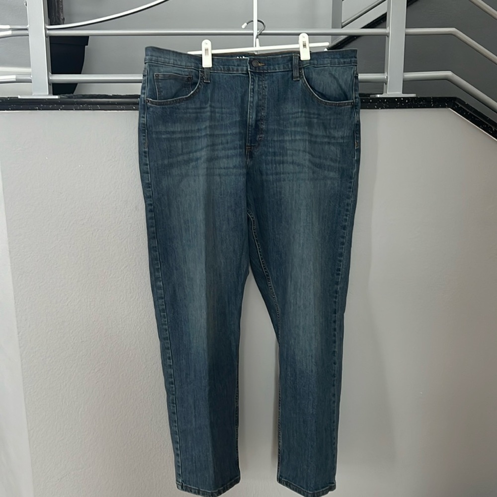 Wrangler men’s relaxed fit jeans size 40/32